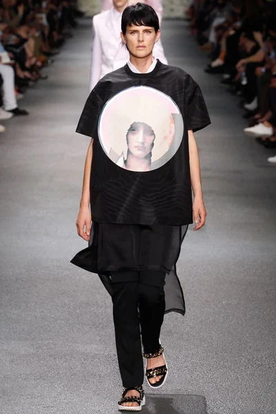 Look 8